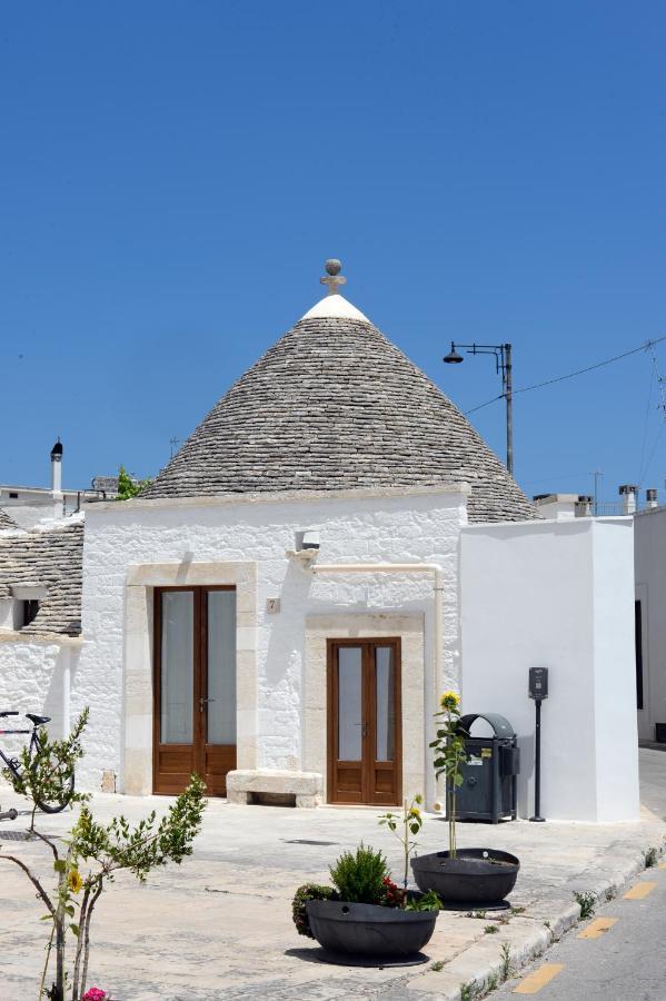 Trullo Vino & Amore อัลเบโรเบลโล ภายนอก รูปภาพ